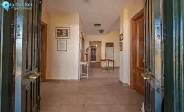 5 bedroom House for Sale in Alhaurín el Grande-4751