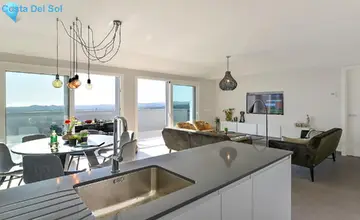 3 bedroom Apartment for Sale in Fuengirola-4971