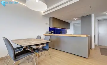 2 bedroom Apartment for Sale in Fuengirola-5076