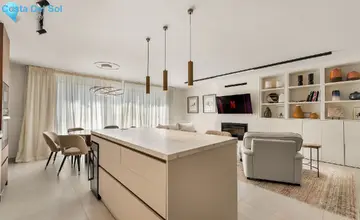 4 bedroom House for Sale in Estepona-5170