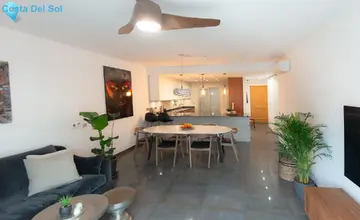4 bedroom Apartment for Sale in Fuengirola-5365