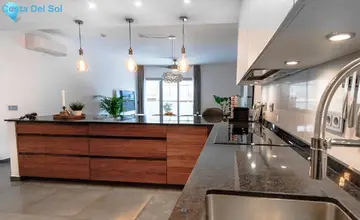 4 bedroom Apartment for Sale in Fuengirola-5369