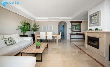 3 bedroom Apartment for Sale in Marbella-5390