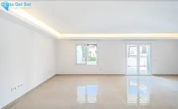 3 bedroom House for Sale in Nueva Andalucía-5447