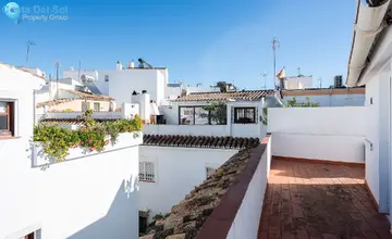 5 bedroom House for Sale in Estepona-5521