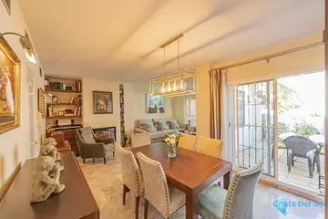 3 bedroom Apartment for Sale in Nueva Andalucía-13769