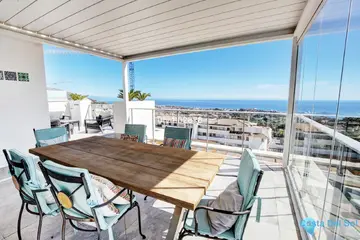 3 bedroom Apartment for Sale in Benalmadena Pueblo-102193
