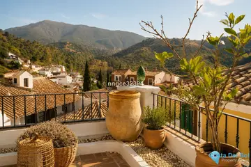 4 bedroom House for Sale in Benahavís-92403