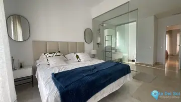 3 bedroom Apartment for Sale in El Paraiso-12330