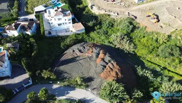 1240m2 Plot for Sale in Benahavís-102230