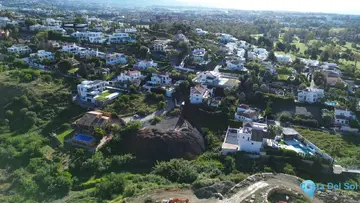 1240m2 Plot for Sale in Benahavís-102232