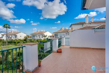3 bedroom House for Sale in Riviera del Sol-102248