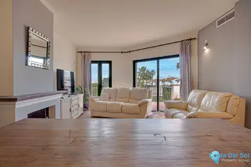 3 bedroom House for Sale in Riviera del Sol-102240