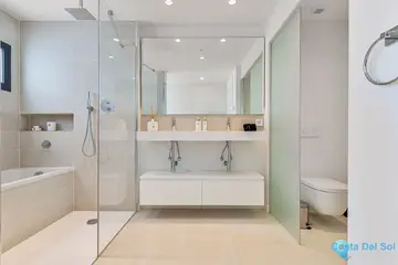 3 bedroom Apartment for Sale in Fuengirola-18154