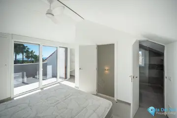 3 bedroom House for Sale in The Golden Mile-102538