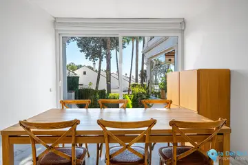 3 bedroom House for Sale in The Golden Mile-102543