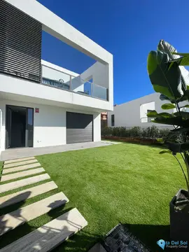 3 bedroom House for Sale in Riviera del Sol-102548