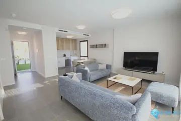 3 bedroom House for Sale in Riviera del Sol-102550