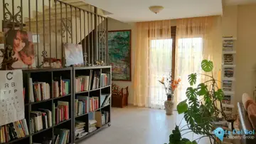 6 bedroom House for Sale in Estacion de Cartama-102565
