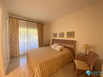 3 bedroom Apartment for Sale in Elviria-18378
