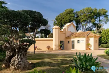 2 bedroom Apartment for Sale in Puerto Banús-18584