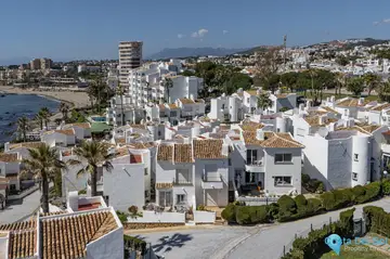 2 bedroom House for Sale in Miraflores