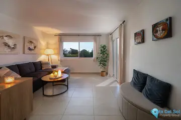2 bedroom House for Sale in Miraflores-102666