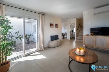 2 bedroom House for Sale in Miraflores-102667