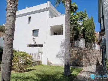 4 bedroom House for Sale in Estepona-18851
