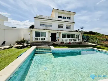 6 bedroom House for Sale in Alhaurín de la Torre-102761