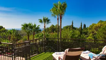 2 bedroom Apartment for Sale in Sierra Blanca-85011