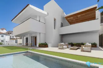 3 bedroom House for Sale in Mijas