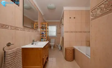 4 bedroom House for Sale in Alhaurín el Grande-120