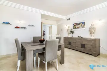 2 bedroom Apartment for Sale in Nueva Andalucía-85103