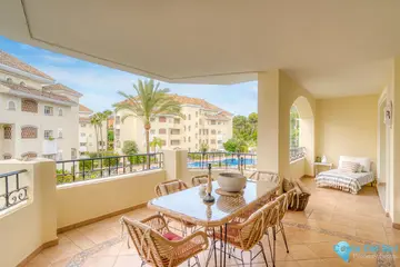 2 bedroom Apartment for Sale in Elviria-19306