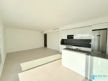 4 bedroom Apartment for Sale in Estepona-19410