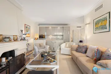 3 bedroom Apartment for Sale in Nueva Andalucía-103008
