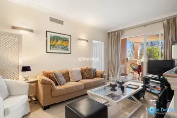 3 bedroom Apartment for Sale in Nueva Andalucía-103010