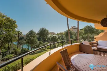 3 bedroom Apartment for Sale in Elviria