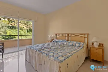 3 bedroom Apartment for Sale in Elviria-19596