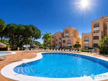 2 bedroom Apartment for Sale in Elviria