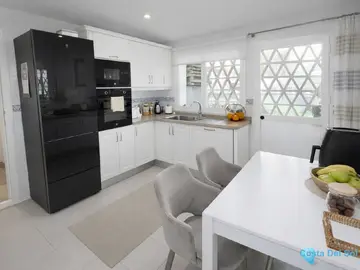 2 bedroom Apartment for Sale in Elviria-19624