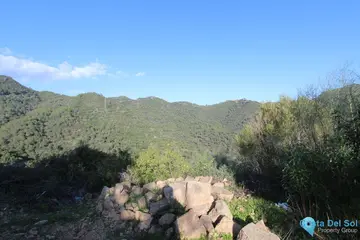 2275m2 Plot for Sale in Benahavís-103043