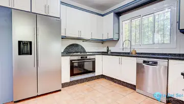 4 bedroom House for Sale in Sierrezuela-103074