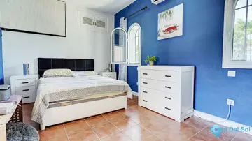 4 bedroom House for Sale in Sierrezuela-103076