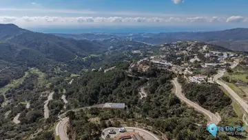 2392m2 Plot for Sale in Benahavís-103079