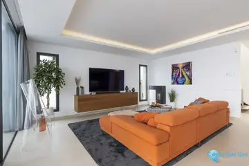 4 bedroom House for Sale in Coín-19963