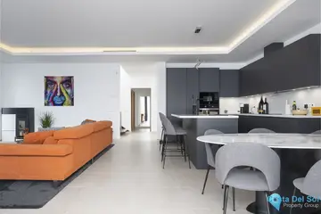 4 bedroom House for Sale in Coín-19966