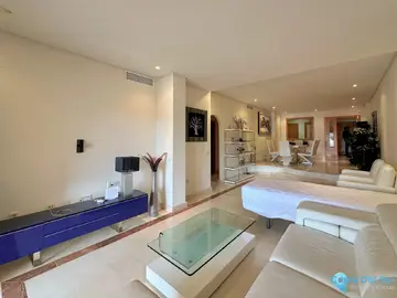 2 bedroom Apartment for Sale in Puerto Banús-85455