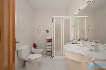 4 bedroom House for Sale in Alhaurín el Grande-20147